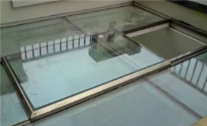 電動(dòng)平移天窗